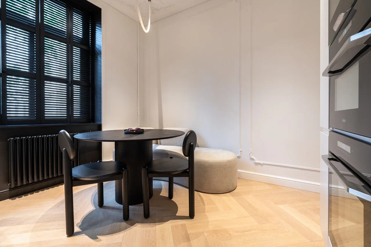 Композитная паркетная доска Quartz Parquet Елка Дуб испанский 33-404 венгерская елка 635×127×5 фото в интерьере